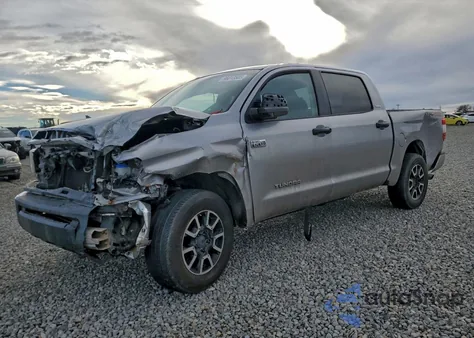 2015 Toyota Tundra Crewmax Limited из США, поврежденный, VIN 5TFHW5F14FX421556